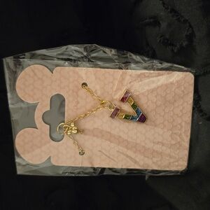 DISNEY Rainbow V Necklace